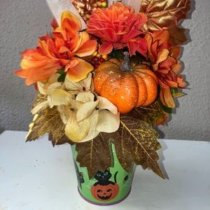 Halloween Flower Arrangement